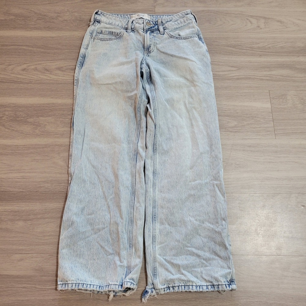 Hollister Low-Rise Baggy Jeans Light Wash Raw Hem 28x29(Tag 26) 100% Cotton Y2K